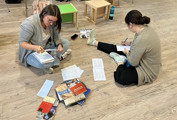 Teams arbeiten in Kleingruppen