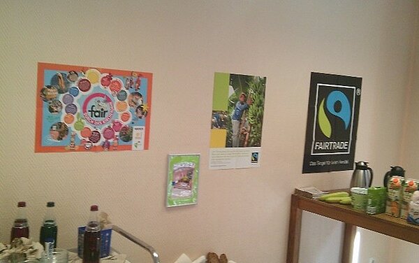 Plakate zum Thema Kinderrechte und Fairtrade