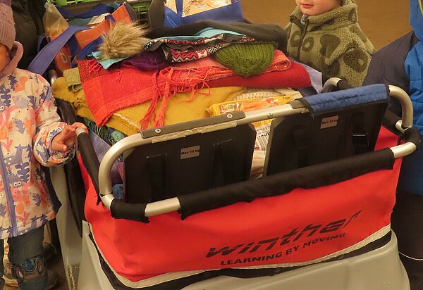 Kinder sammeln Spenden