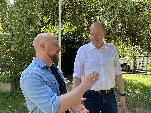 Kita-Leiter Tobias König und MdB Matthias Hauer